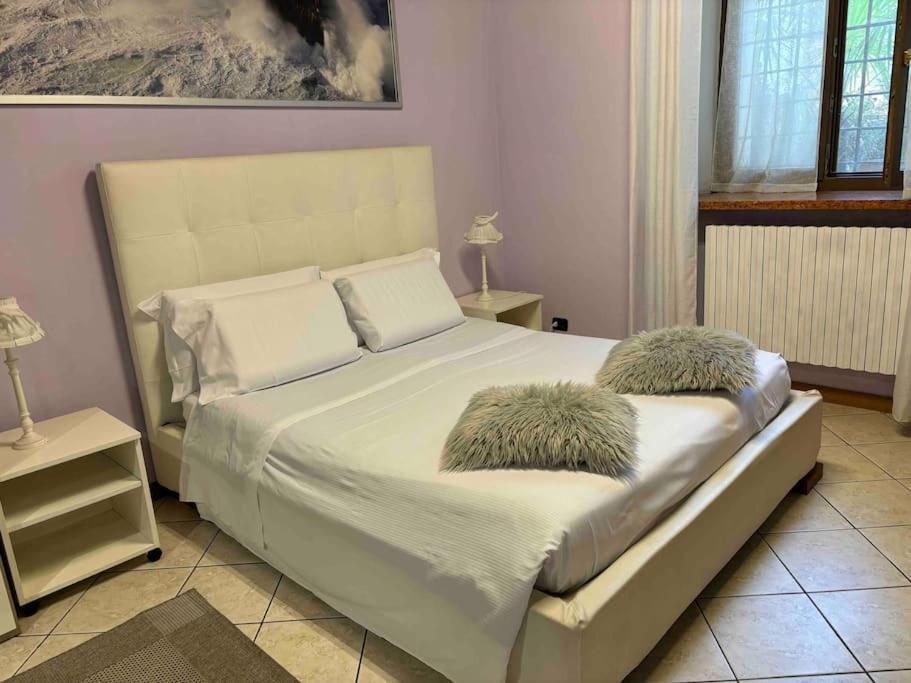 Monolocale In Piazza Isolo Apartment Verona Bagian luar foto