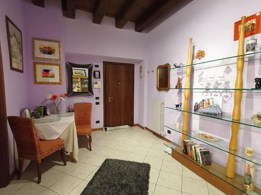 Monolocale In Piazza Isolo Apartment Verona Bagian luar foto
