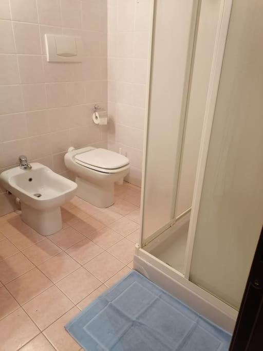 Monolocale In Piazza Isolo Apartment Verona Bagian luar foto